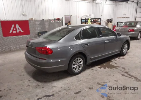 2016 Volkswagen Passat 1.8T S z USA, uszkodzony, nr VIN 1VWAT7A34GC003471